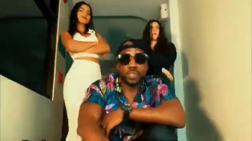 GblackDaBest-Costa-Ricas-Call-Center-Rap-Breakdancing-commerical-6.png