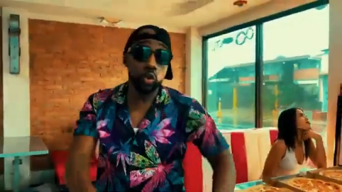 GblackDaBest-Costa-Ricas-Call-Center-Rap-Breakdancing-commerical-7.png
